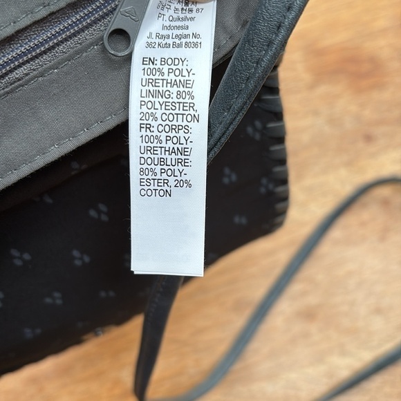 Roxy Quiksilver Faux Leather Crossbody Bag - Picture 5 of 6